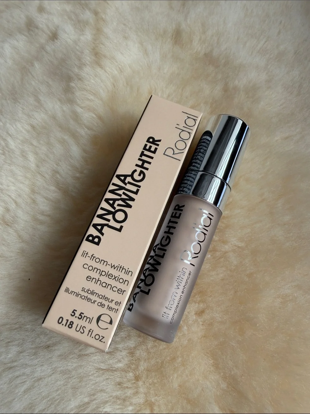 Rodial banana lowlighter brightening complexion enhancer under eye concealer *